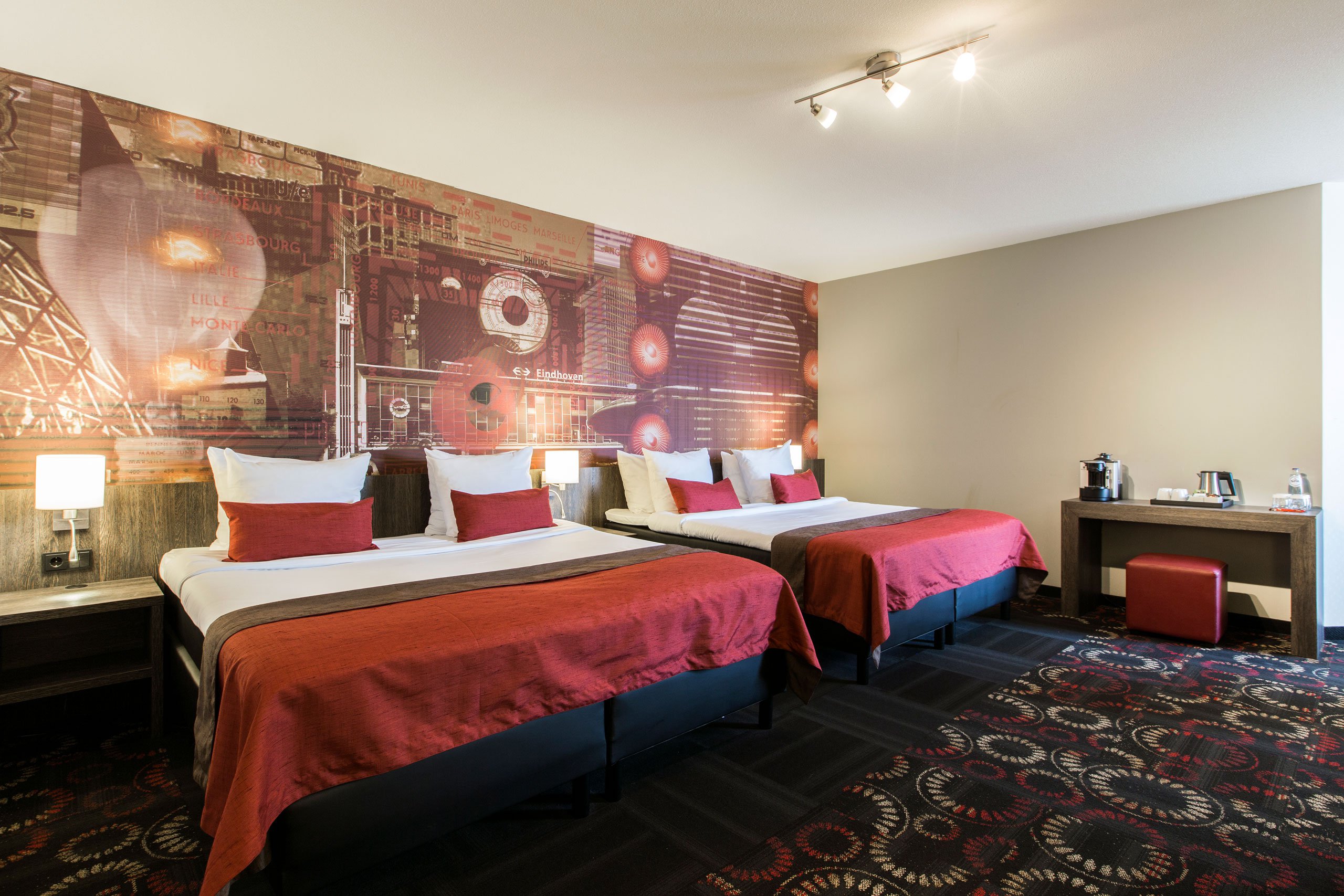 EH---CROWN-HOTEL-EINDHOVEN---DELUXE-KAMER---8.jpg