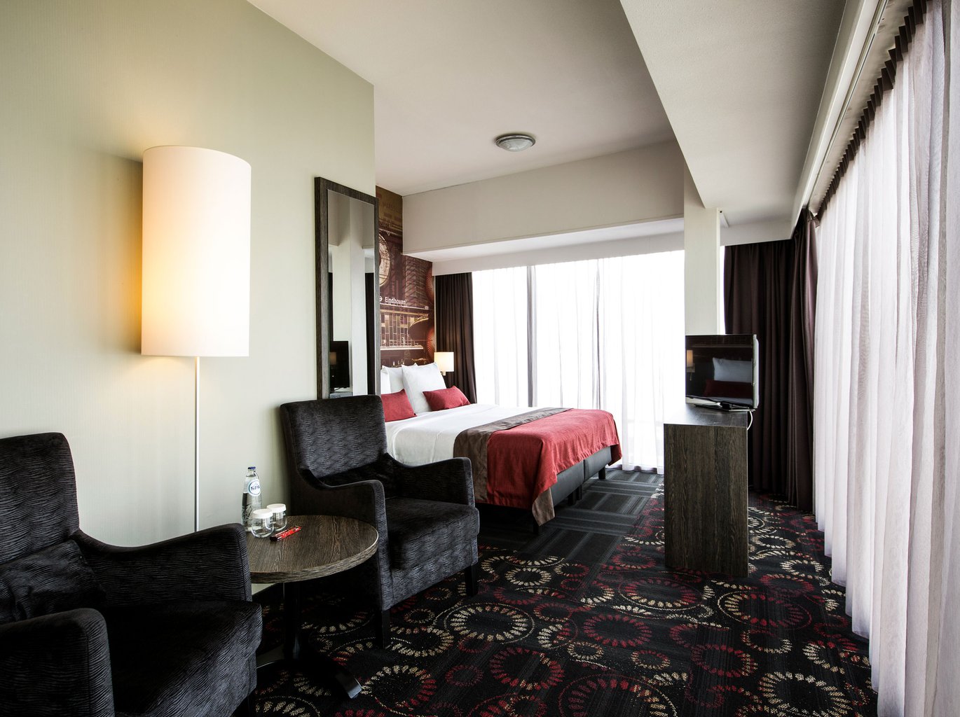 EH---CROWN-HOTEL-EINDHOVEN---EXECUTIVE-KAMER---4.jpg