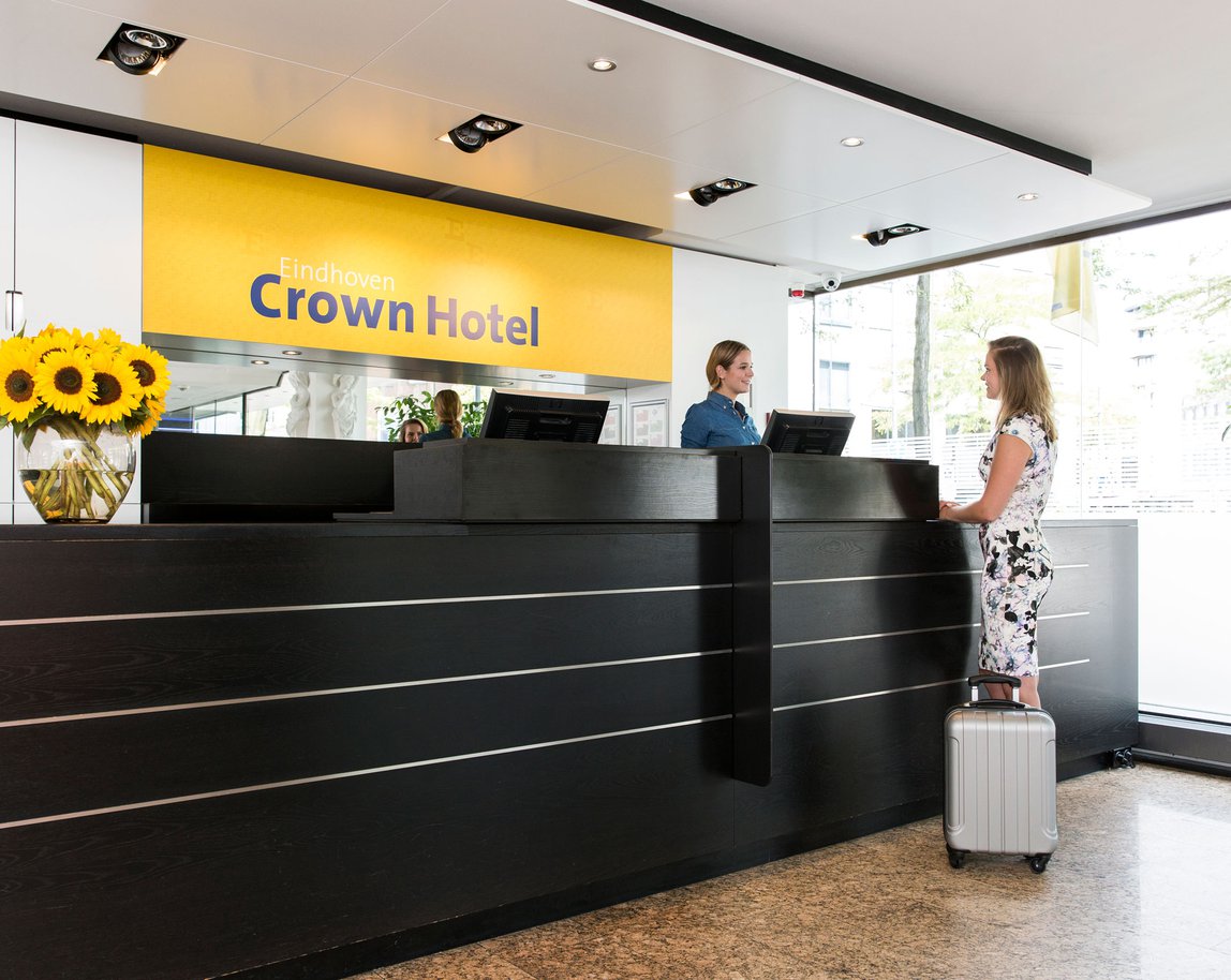 EH---CROWN-HOTEL-EINDHOVEN---LOBBY---2.jpg