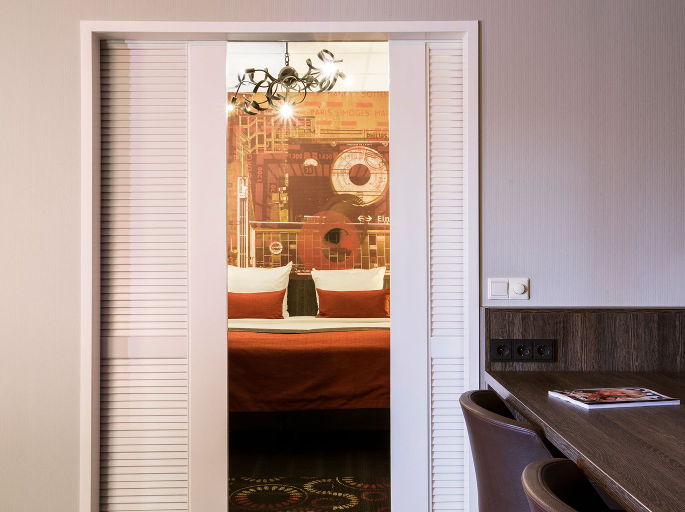 EH---CROWN-HOTEL-EINDHOVEN---SUITE---4.jpg
