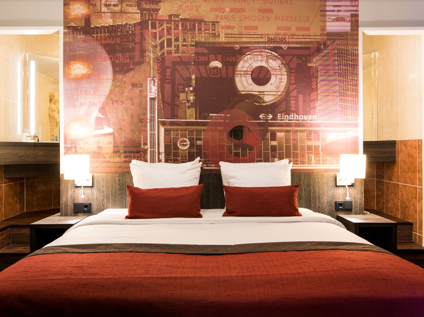EH---CROWN-HOTEL-EINDHOVEN---SUITE---5.jpg
