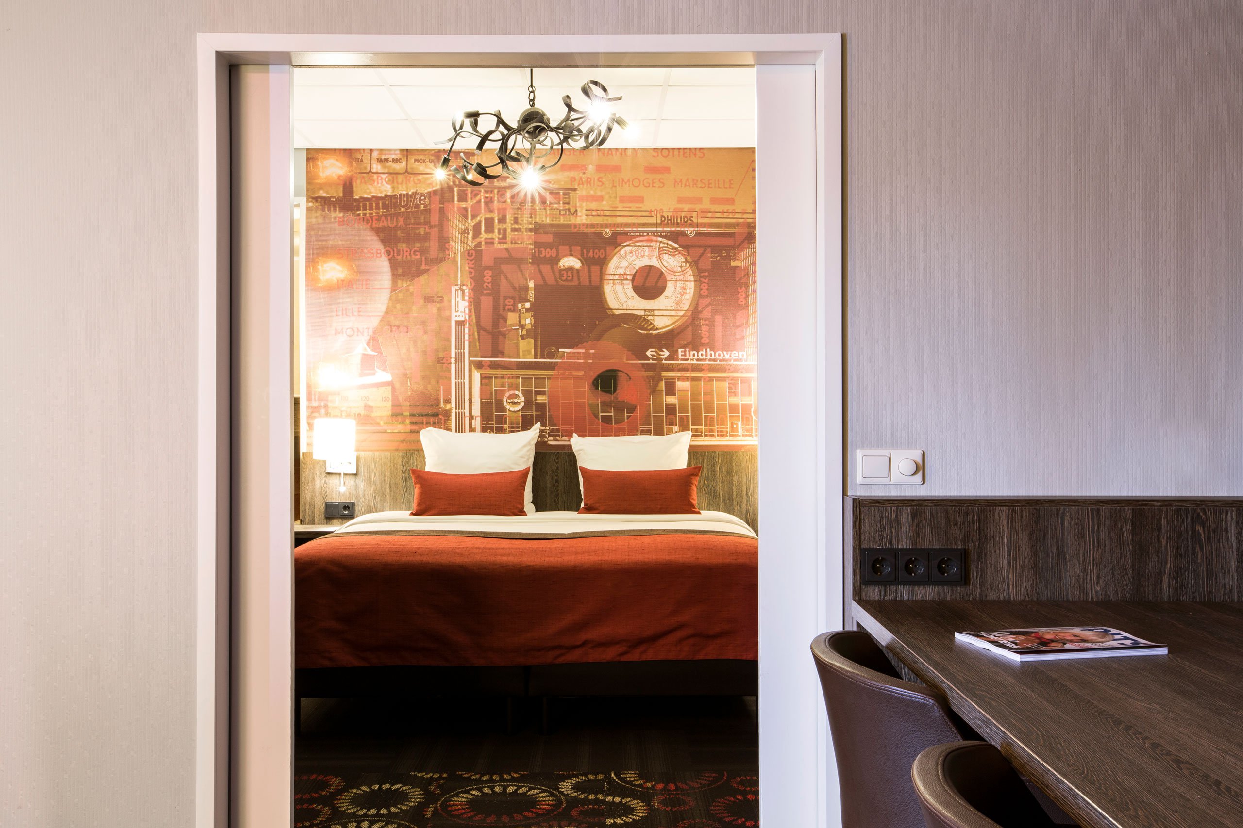 EH---CROWN-HOTEL-EINDHOVEN---SUITE---3.jpg